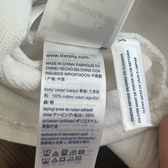 Tommy Hilfiger Short Sleeve Hoodie - Picture 6 of 6